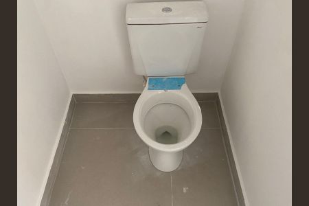 Casa de condomínio à venda com 94m², 2 quartos e 2 vagasLavabo