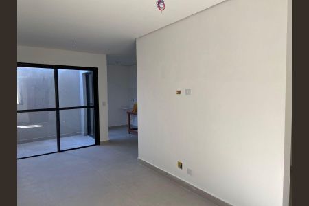 Casa de condomínio à venda com 94m², 2 quartos e 2 vagasSala - Cozinha