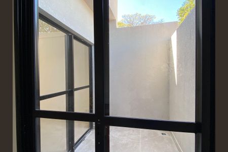 Casa de condomínio à venda com 94m², 2 quartos e 2 vagasSala - Cozinha