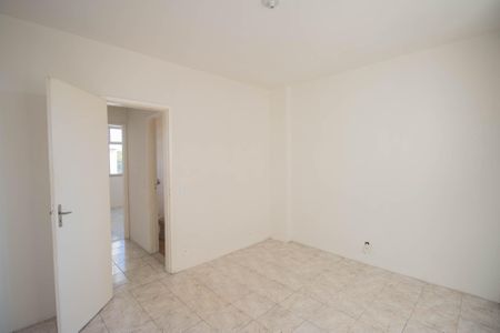 Quarto 2 de apartamento para alugar com 2 quartos, 65m² em Brasilândia, São Gonçalo