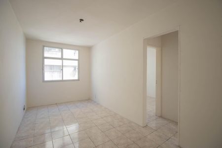 Sala de apartamento para alugar com 2 quartos, 65m² em Brasilândia, São Gonçalo