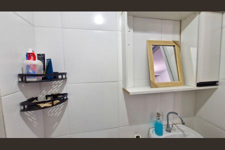 Apartamento à venda com 33m², 2 quartos e sem vaga Apartamento à venda com 33m², 2 quartos e sem vagaBanheiro
