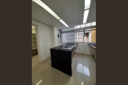 Cozinha de apartamento para alugar com 1 quarto, 49m² em Rio Branco, Porto Alegre