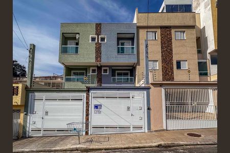 Casa para alugar com 230m², 3 quartos e 4 vagasFachada