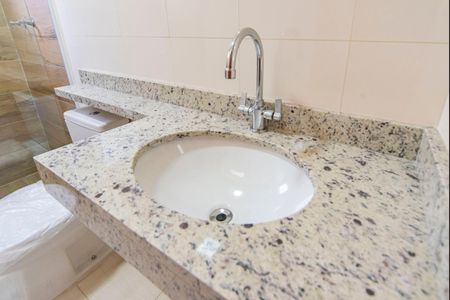 Casa para alugar com 230m², 3 quartos e 4 vagasBanheiro Social