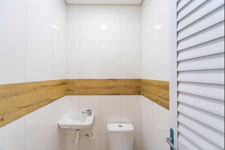 Casa para alugar com 230m², 3 quartos e 4 vagasLavabo da Garagem