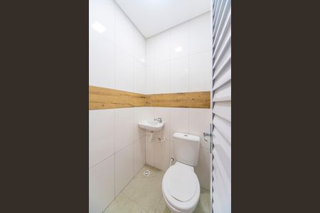 Casa para alugar com 230m², 3 quartos e 4 vagasLavabo da Garagem