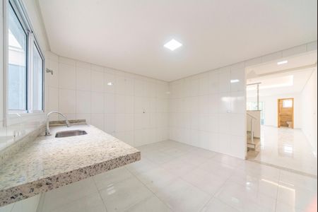 Casa para alugar com 230m², 3 quartos e 4 vagasCozinha 