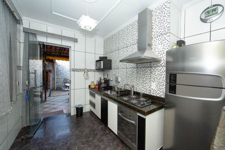 Casa à venda com 158m², 2 quartos e 2 vagasCOZINHA