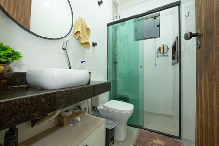 Casa à venda com 158m², 2 quartos e 2 vagasBANHEIRO1