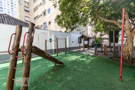 Apartamento à venda com 45m², 1 quarto e sem vaga Apartamento à venda com 45m², 1 quarto e sem vagaÁrea comum - Playground