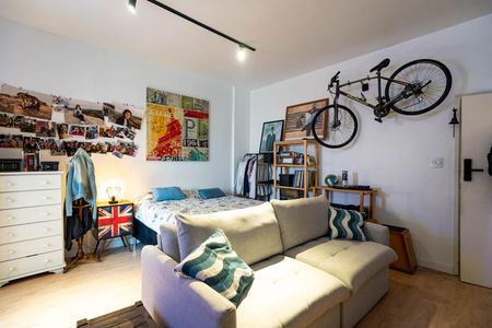 Apartamento à venda com 45m², 1 quarto e sem vaga Apartamento à venda com 45m², 1 quarto e sem vagaStudio