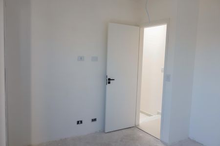 Quarto 1 - Suíte de casa de condomínio à venda com 2 quartos, 93m² em Jardim das Flores, Osasco