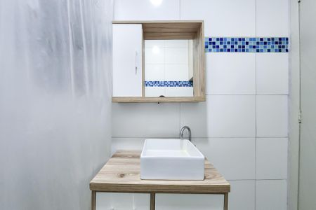 Banheiro  de apartamento à venda com 1 quarto, 30m² em Catete, Rio de Janeiro