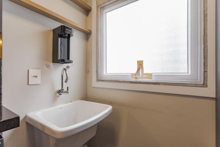 Apartamento para alugar com 56m², 2 quartos e 1 vaga Apartamento para alugar com 56m², 2 quartos e 1 vagaCozinha e Área de Serviço