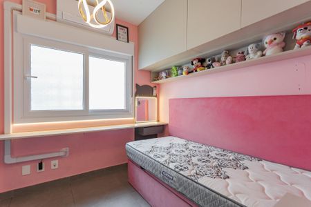 Quarto de apartamento para alugar com 2 quartos, 56m² em São Sebastião, Porto Alegre