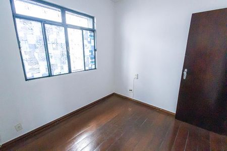 Casa de condomínio à venda com 130m², 3 quartos e 1 vagaquarto 2