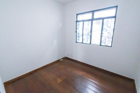 Casa de condomínio à venda com 130m², 3 quartos e 1 vagaquarto 2