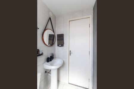 Apartamento à venda com 52m², 2 quartos e 1 vaga Apartamento à venda com 52m², 2 quartos e 1 vagaBanheiro