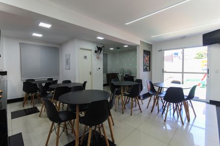 Apartamento à venda com 52m², 2 quartos e 1 vaga Apartamento à venda com 52m², 2 quartos e 1 vagaÁrea Comum