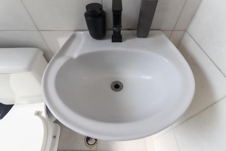 Apartamento à venda com 52m², 2 quartos e 1 vaga Apartamento à venda com 52m², 2 quartos e 1 vagaBanheiro
