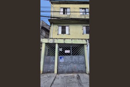 Casa à venda com 41m², 3 quartos e 1 vagaFachada