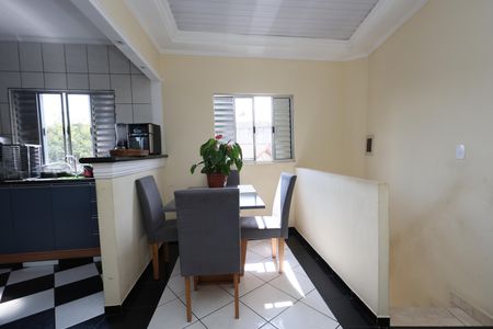 Casa à venda com 41m², 3 quartos e 1 vagacozinha