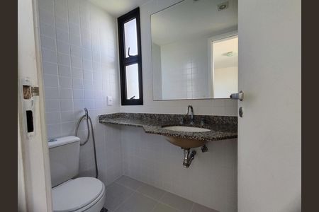 Apartamento à venda com 75m², 2 quartos e 1 vagaBanheiro da Suíte