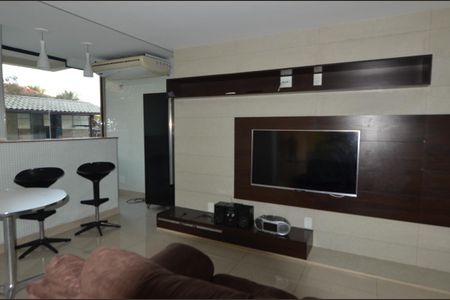 Apartamento à venda com 75m², 2 quartos e 1 vagaÁrea comum