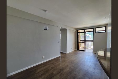 Sala de apartamento à venda com 2 quartos, 75m² em Recreio dos Bandeirantes, Rio de Janeiro