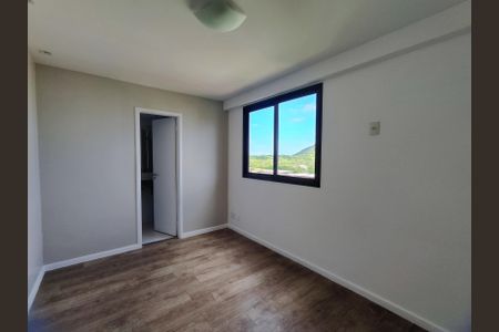 Suíte de apartamento à venda com 2 quartos, 75m² em Recreio dos Bandeirantes, Rio de Janeiro