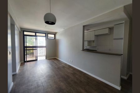 Apartamento à venda com 75m², 2 quartos e 1 vagaSala