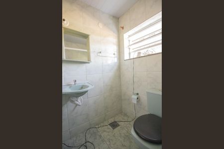 Casa para alugar com 80m², 2 quartos e sem vagaBanheiro