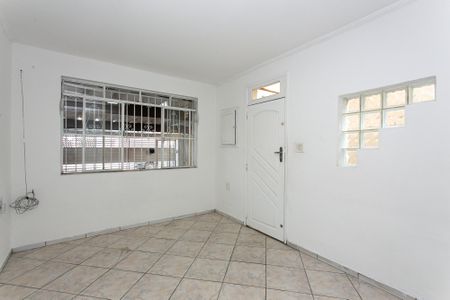 Casa para alugar com 100m², 2 quartos e 1 vagaSala