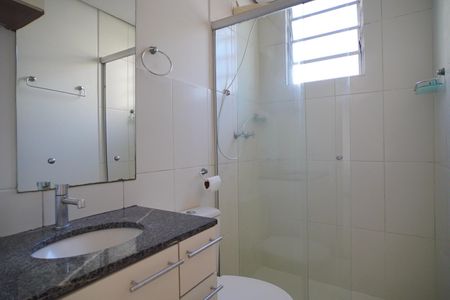 Apartamento para alugar com 58m², 2 quartos e 1 vagaBanheiro 