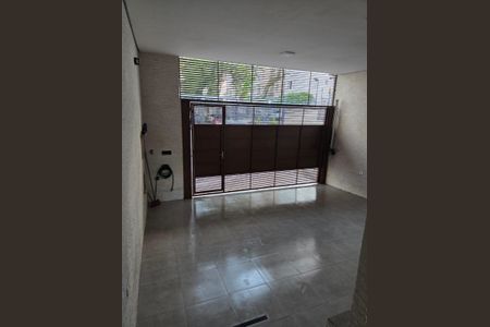 Casa à venda com 145m², 3 quartos e 2 vagasÁrea externa