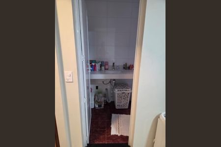 Casa à venda com 145m², 3 quartos e 2 vagasBanheiro