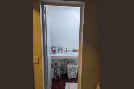 Casa à venda com 145m², 3 quartos e 2 vagasBanheiro