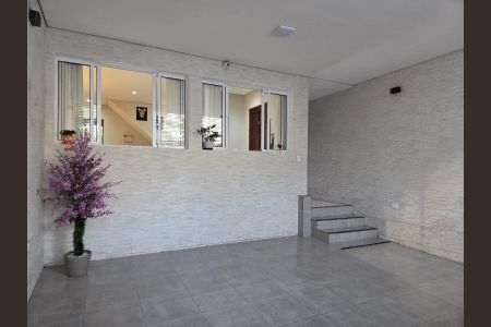 Casa à venda com 145m², 3 quartos e 2 vagasÁrea externa