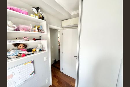 Apartamento à venda com 94m², 2 quartos e 3 vagasQuarto Suíte 1