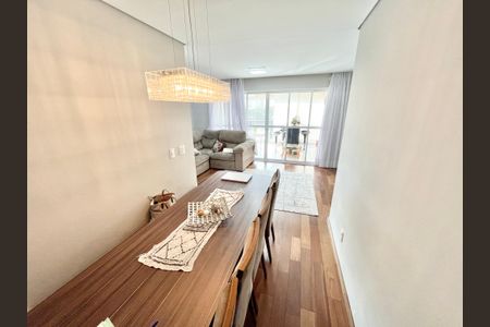 Apartamento à venda com 94m², 2 quartos e 3 vagasSala 