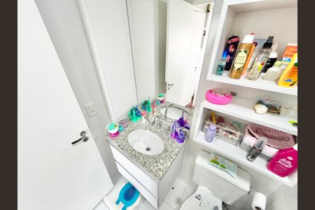 Apartamento à venda com 94m², 2 quartos e 3 vagasBanheiro da Suíte 1