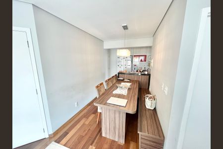 Apartamento à venda com 94m², 2 quartos e 3 vagasSala 