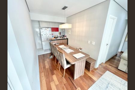 Apartamento à venda com 94m², 2 quartos e 3 vagasSala 