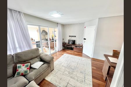 Apartamento à venda com 94m², 2 quartos e 3 vagasSala 