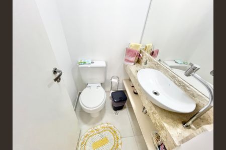 Apartamento à venda com 94m², 2 quartos e 3 vagasLavabo