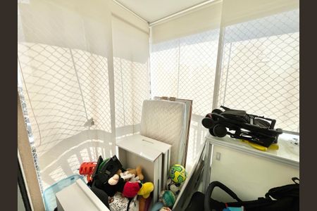 Apartamento à venda com 94m², 2 quartos e 3 vagasVaranda Quarto Suíte 2