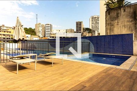 Apartamento à venda com 94m², 2 quartos e 3 vagasÁrea comum - Piscina