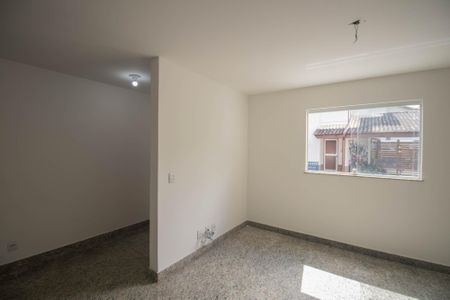 Casa de condomínio para alugar com 100m², 3 quartos e 2 vagasSala