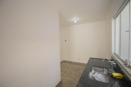 Casa de condomínio para alugar com 100m², 3 quartos e 2 vagasCozinha e Área de Serviço